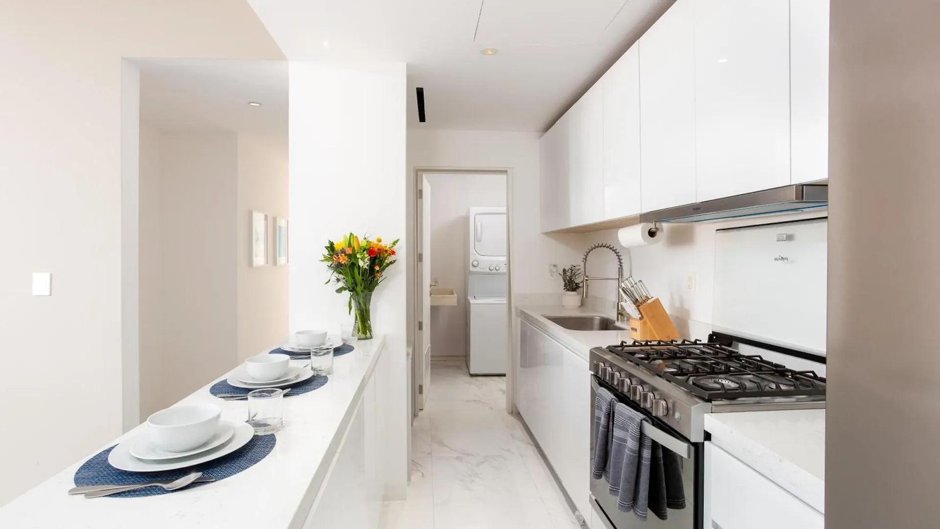 Marea Los Cabos Modern 3 Brd - Prime Location Near Beach & Marina Fast Wifi Cabo San Lucas Mexico
